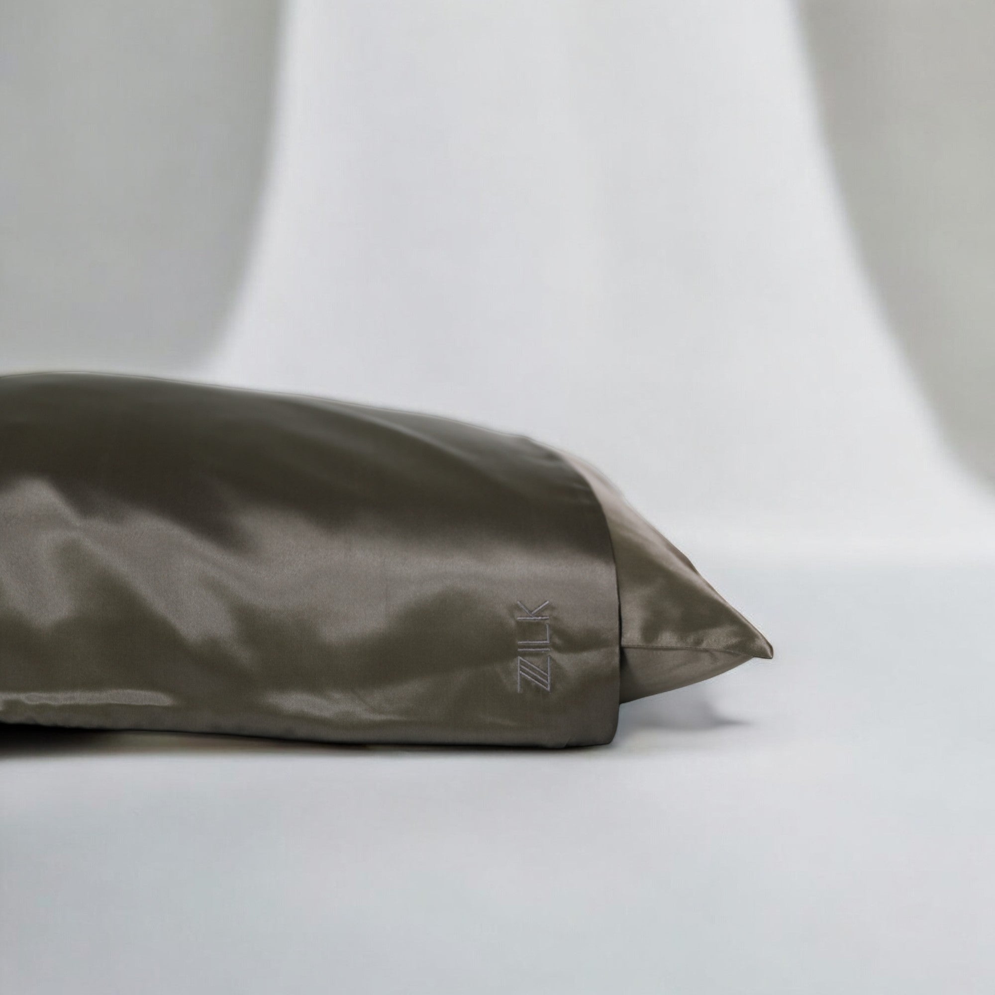 Beauty Silk Pillowcase 100% Mulberry 25 Momme | Charcoal Grey