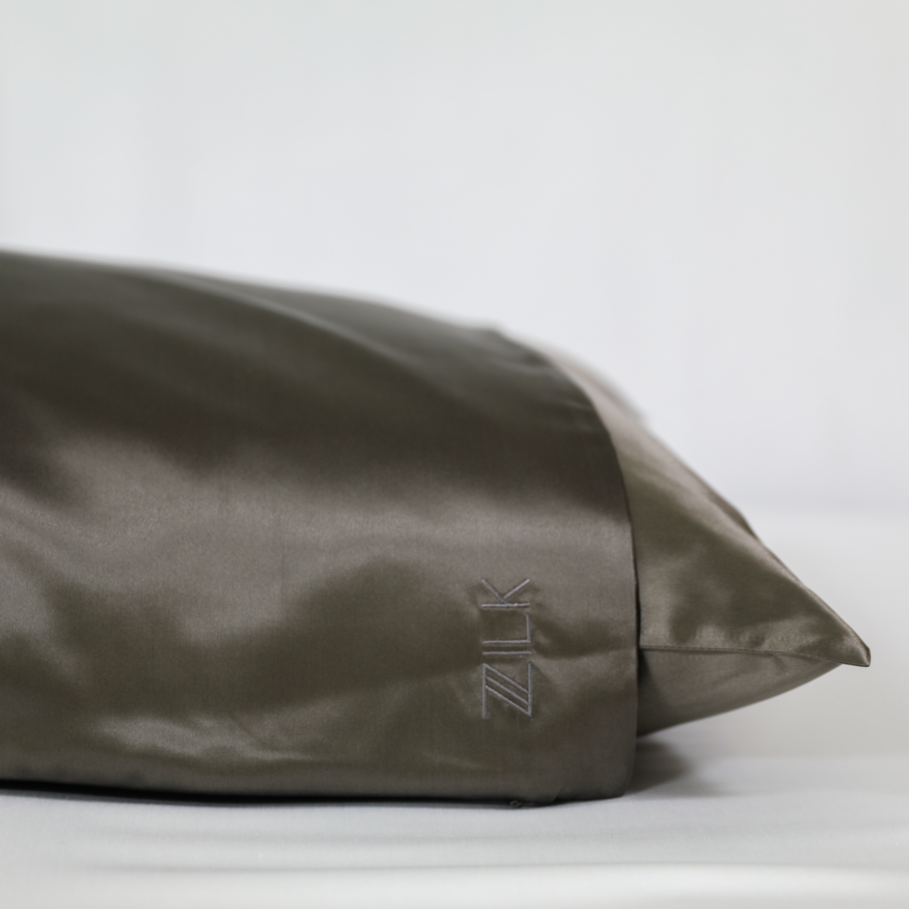 Beauty Silk Pillowcase 100% Mulberry 25 Momme | Charcoal Grey