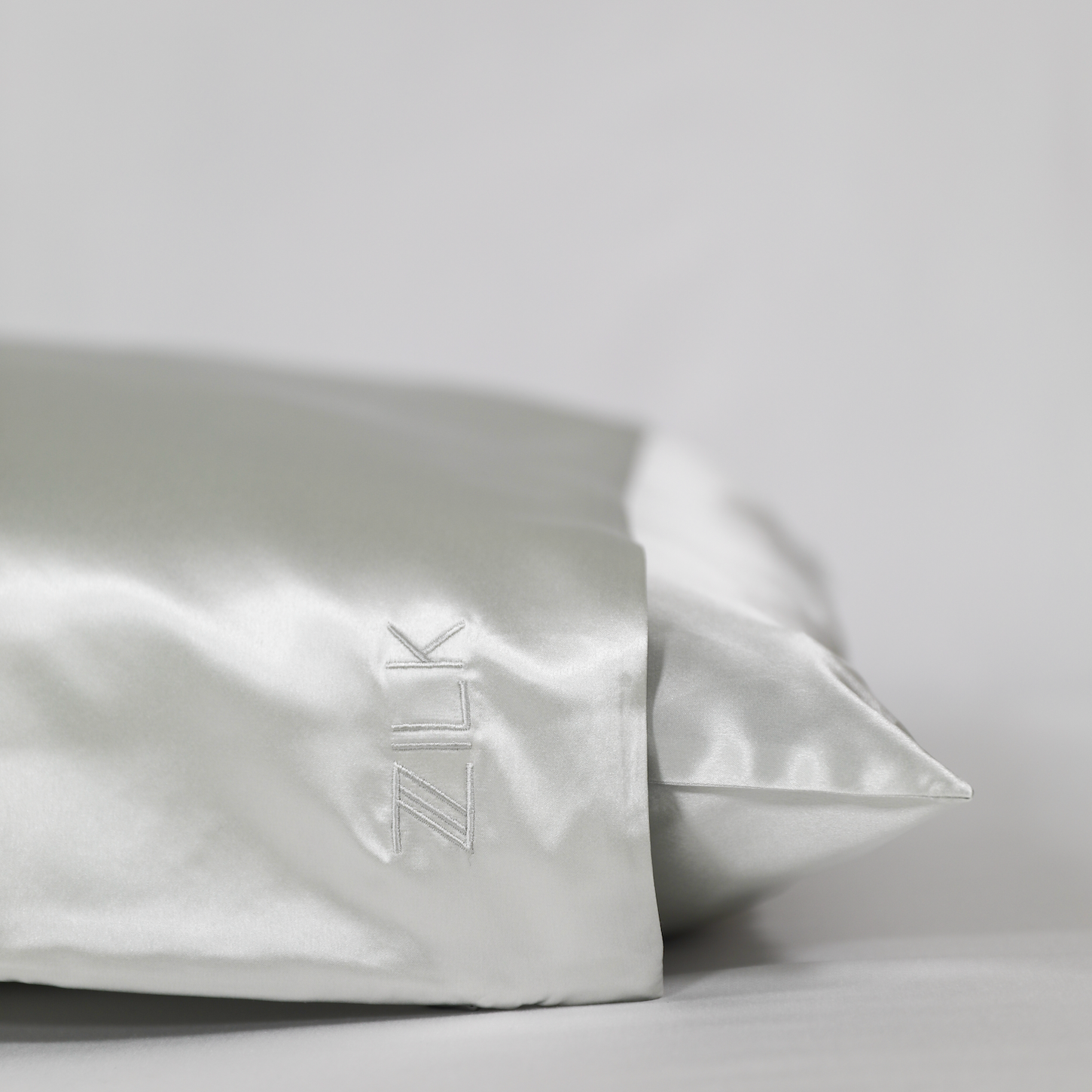 Beauty Silk Pillowcase 100% Mulberry 25 Momme | Steel Grey