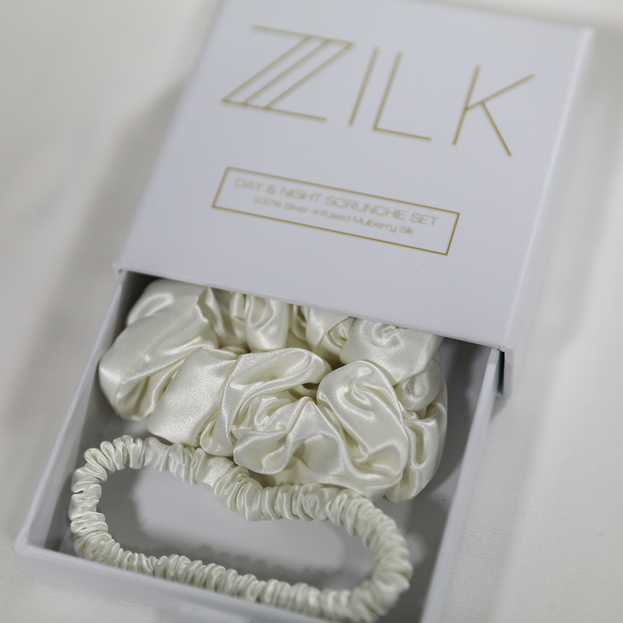 Dag en Nacht Zijden Scrunchie Set - Ivoorwit