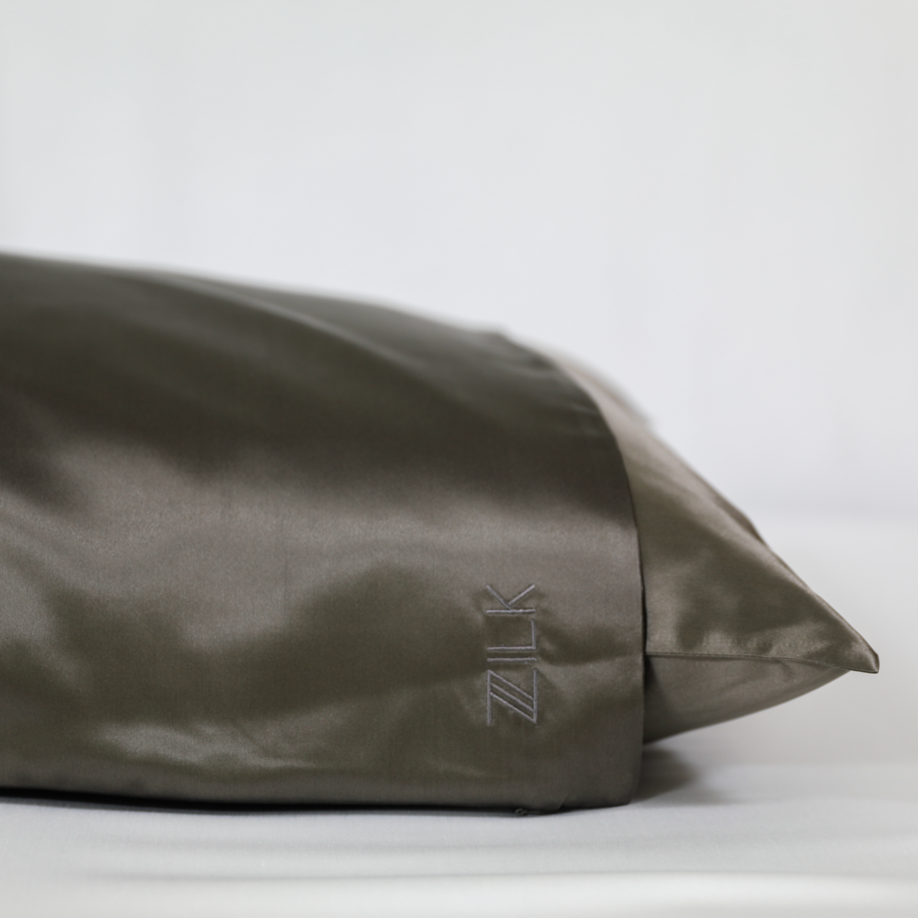 Silk Pillowcase 100% Mulberry 25 Momme | Charcoal Grey